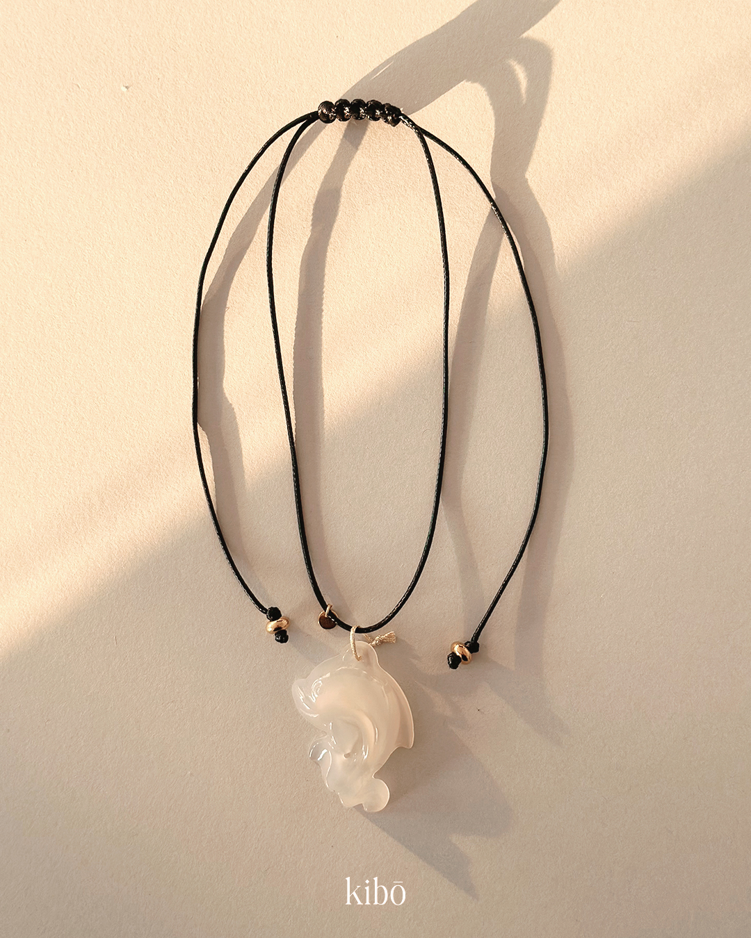 White Agate  |  Dolphin